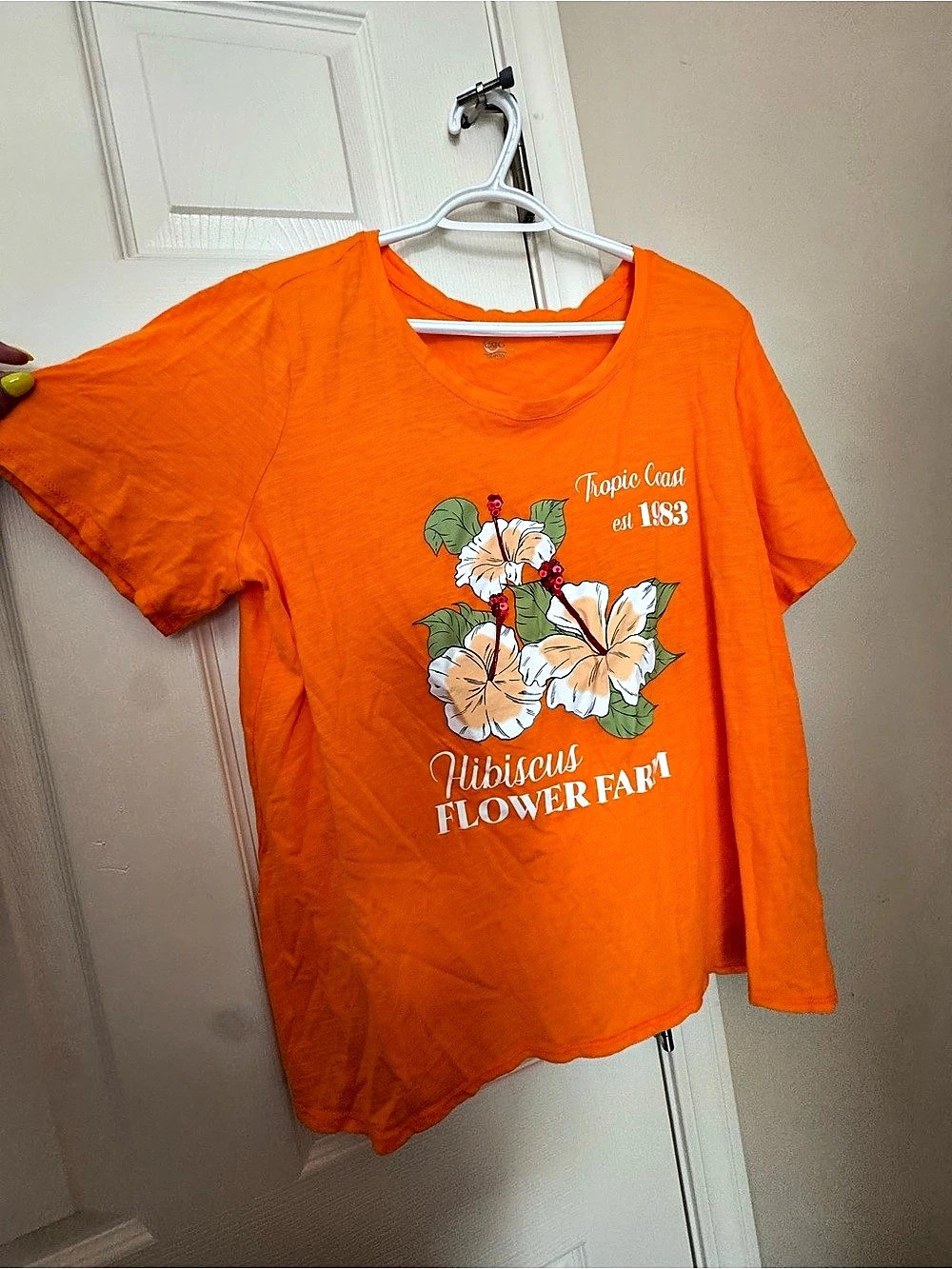 AEROPOSTALE Hibiscus Graphic Short Sleeve Tee Size 18/20W